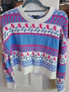 wild fable Cropped Crewneck Sweater in Blue, Pink & White